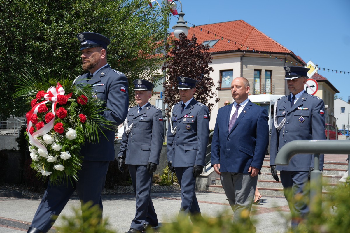 Obchody Święta Służby Więziennej na Rynku w Trzebini