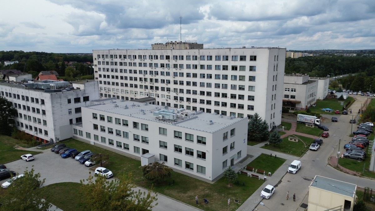 zdjęcie przedstawia nowy budynek Zakładu Opiekuńczo-Leczniczego w Chrzanowie