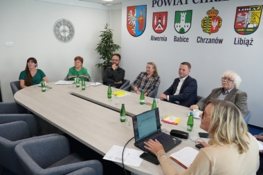 Spotkanie Powiatowej Rady Pożytku Publicznego. Na zdjęciu (od lewej) Urszula Wójcik, Dorota Bużyk, Przemysław Szklarczyk, Katarzyna Szarzyńska, Bartłomiej Gębala, Andrzej Jura i  Ewa Chromniak